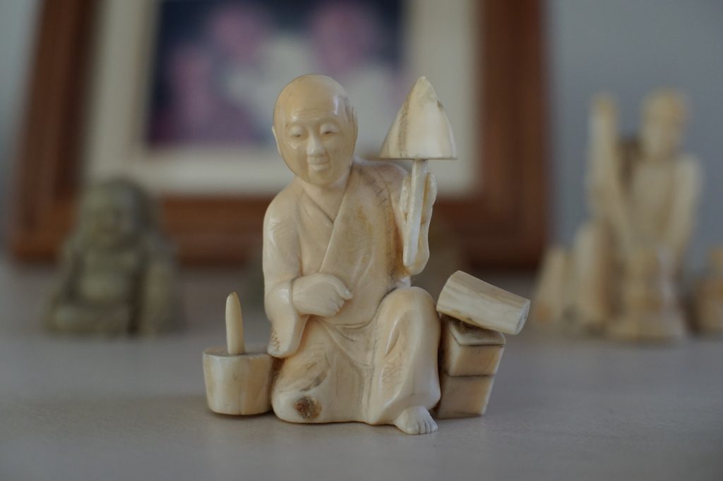 chinese monk statue